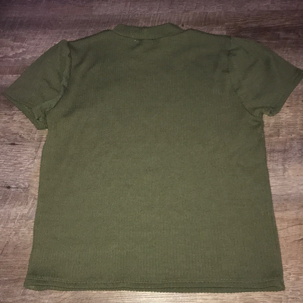Green Ribbed Shirt - Picture 2 of 2